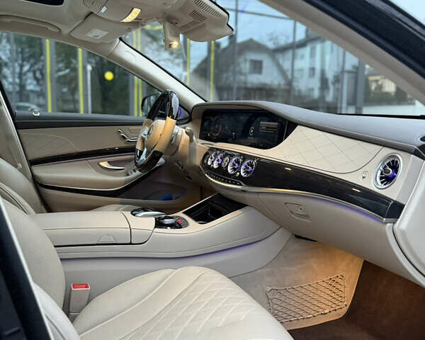 Синий Мерседес С Класс, объемом двигателя 3.98 л и пробегом 43 тыс. км за 63000 $, фото 31 на Automoto.ua