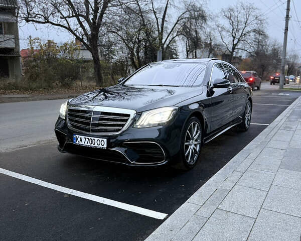 Синий Мерседес С Класс, объемом двигателя 3.98 л и пробегом 43 тыс. км за 63000 $, фото 3 на Automoto.ua