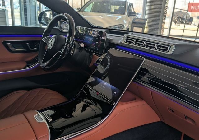 Синий Мерседес С Класс, объемом двигателя 3 л и пробегом 71 тыс. км за 161660 $, фото 9 на Automoto.ua