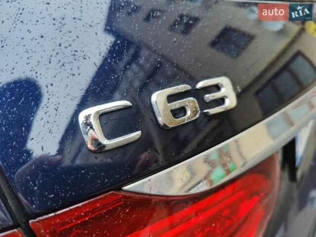 Синій Мерседес С Клас, об'ємом двигуна 2.14 л та пробігом 277 тис. км за 16200 $, фото 3 на Automoto.ua
