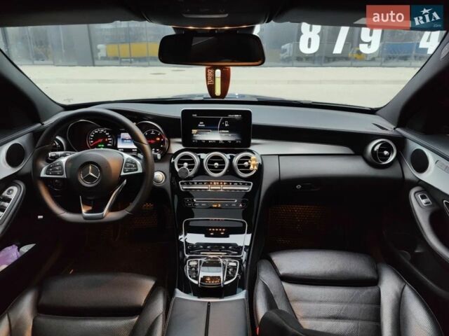 Синій Мерседес С Клас, об'ємом двигуна 2.14 л та пробігом 277 тис. км за 16200 $, фото 5 на Automoto.ua