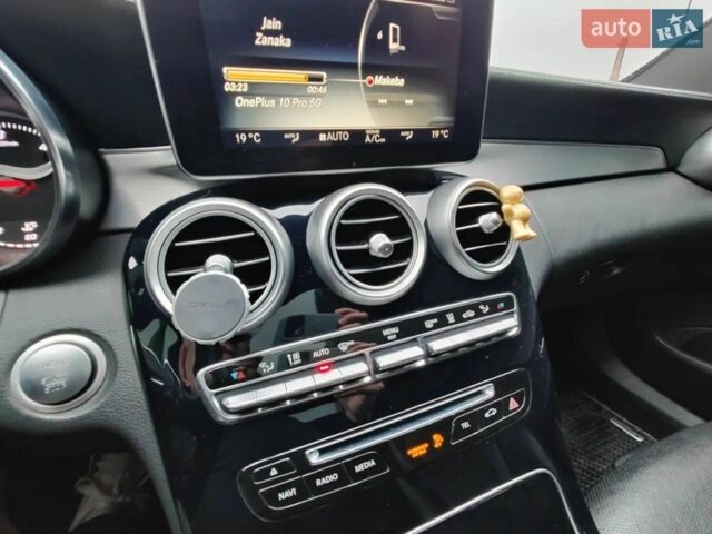 Синій Мерседес С Клас, об'ємом двигуна 2.14 л та пробігом 277 тис. км за 16200 $, фото 7 на Automoto.ua