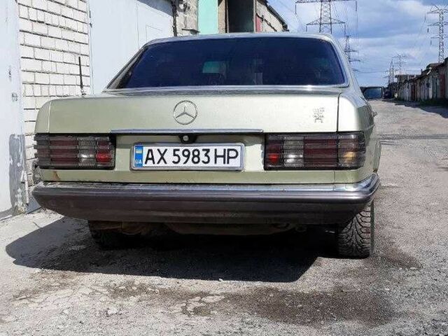 Зеленый Мерседес С Класс, объемом двигателя 5 л и пробегом 400 тыс. км за 2900 $, фото 2 на Automoto.ua