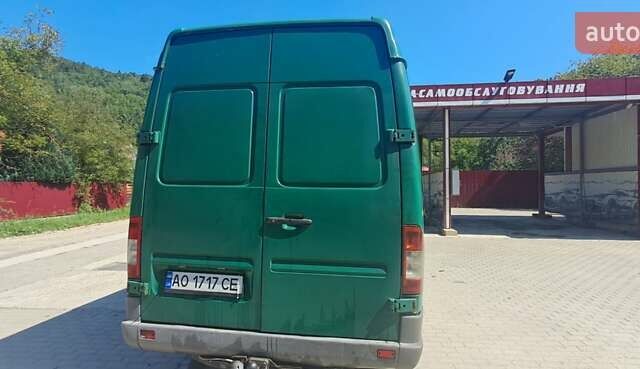 Зеленый Мерседес С Класс, объемом двигателя 2.7 л и пробегом 100 тыс. км за 8000 $, фото 9 на Automoto.ua