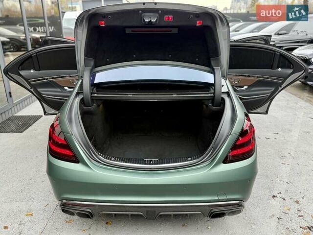 Зелений Мерседес С Клас, об'ємом двигуна 5.5 л та пробігом 122 тис. км за 40900 $, фото 58 на Automoto.ua