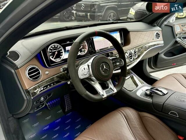 Зелений Мерседес С Клас, об'ємом двигуна 5.5 л та пробігом 122 тис. км за 40900 $, фото 40 на Automoto.ua