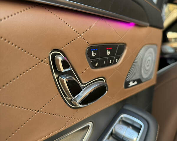 Зеленый Мерседес С Класс, объемом двигателя 4 л и пробегом 150 тыс. км за 74500 $, фото 11 на Automoto.ua