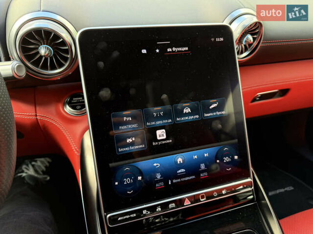 Мерседес СЛ-Клас 2023 у Києві на Automoto.ua Білий Мерседес СЛ-Клас, об'ємом двигуна 2 л та пробігом 15 тис. км за 113000 $, фото 21 на Automoto.ua