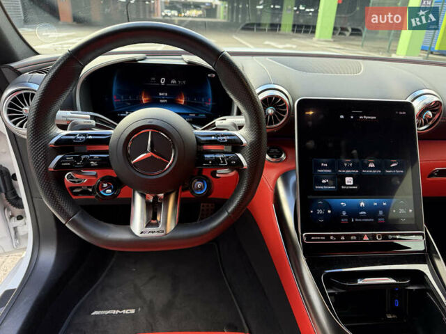 Мерседес СЛ-Клас 2023 у Києві на Automoto.ua Білий Мерседес СЛ-Клас, об'ємом двигуна 2 л та пробігом 15 тис. км за 113000 $, фото 14 на Automoto.ua