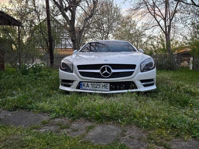 Белый Мерседес СЛ-Класс, объемом двигателя 3 л и пробегом 192 тыс. км за 40000 $, фото 25 на Automoto.ua