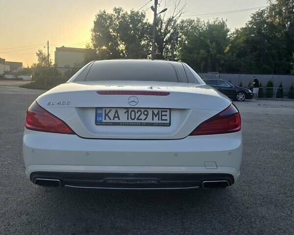 Белый Мерседес СЛ-Класс, объемом двигателя 3 л и пробегом 197 тыс. км за 40000 $, фото 20 на Automoto.ua