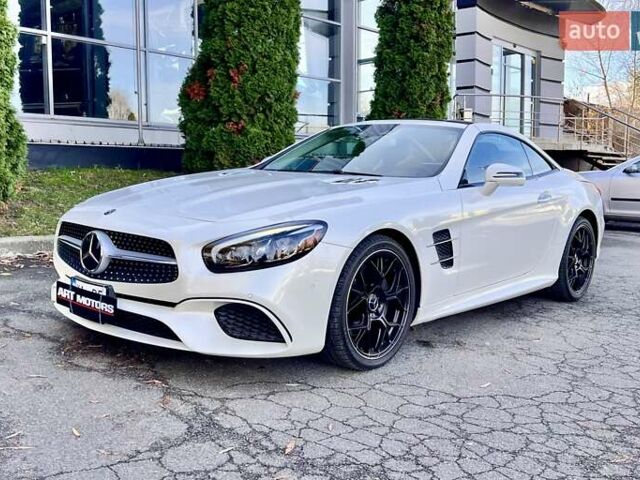 Белый Мерседес СЛ-Класс, объемом двигателя 3 л и пробегом 75 тыс. км за 58999 $, фото 12 на Automoto.ua