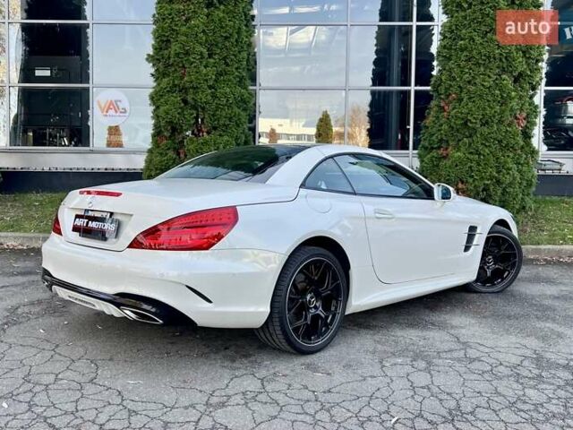 Белый Мерседес СЛ-Класс, объемом двигателя 3 л и пробегом 75 тыс. км за 58999 $, фото 9 на Automoto.ua