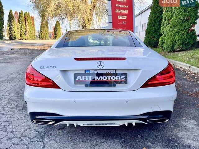 Белый Мерседес СЛ-Класс, объемом двигателя 3 л и пробегом 75 тыс. км за 58999 $, фото 16 на Automoto.ua