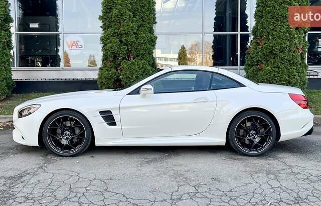 Белый Мерседес СЛ-Класс, объемом двигателя 3 л и пробегом 75 тыс. км за 58999 $, фото 7 на Automoto.ua