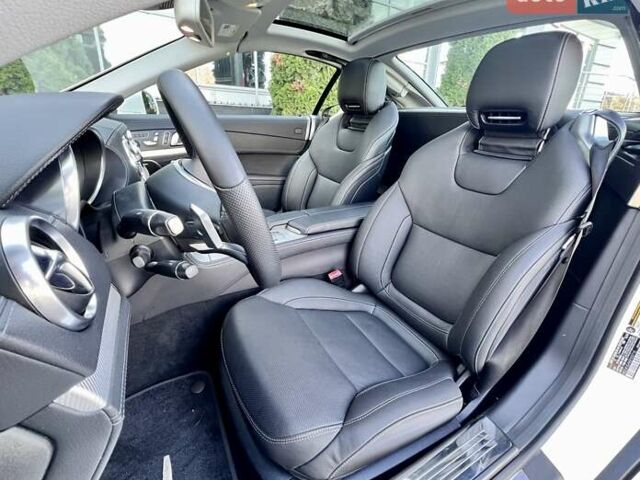 Белый Мерседес СЛ-Класс, объемом двигателя 3 л и пробегом 75 тыс. км за 58999 $, фото 33 на Automoto.ua