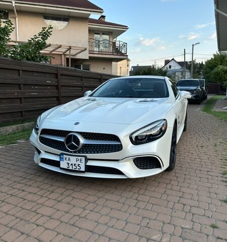 Белый Мерседес СЛ-Класс, объемом двигателя 3 л и пробегом 75 тыс. км за 55000 $, фото 1 на Automoto.ua