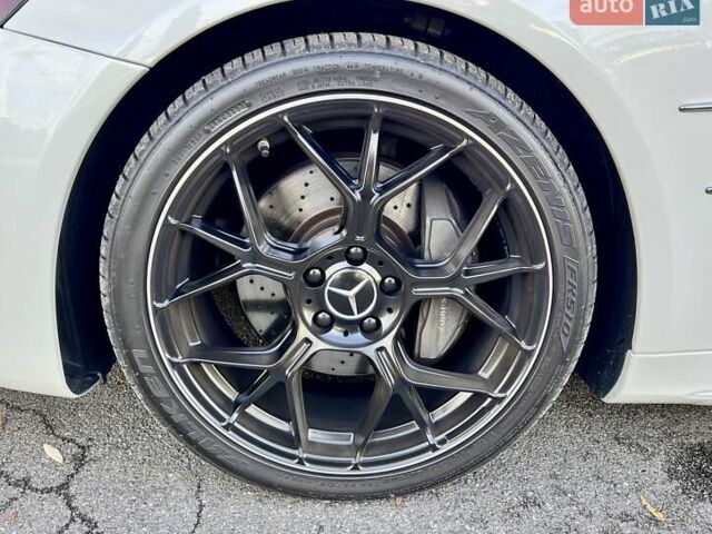 Белый Мерседес СЛ-Класс, объемом двигателя 3 л и пробегом 75 тыс. км за 58999 $, фото 24 на Automoto.ua