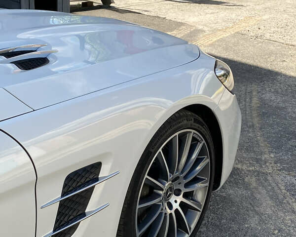 Білий Мерседес СЛ-Клас, об'ємом двигуна 5 л та пробігом 20 тис. км за 74900 $, фото 27 на Automoto.ua