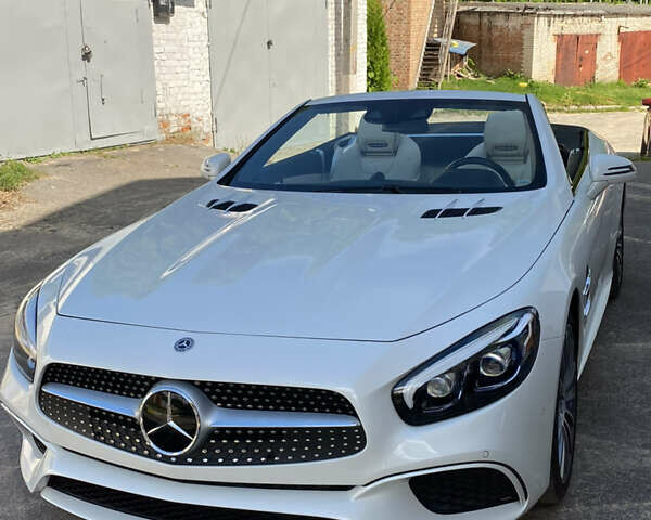 Білий Мерседес СЛ-Клас, об'ємом двигуна 5 л та пробігом 20 тис. км за 74900 $, фото 17 на Automoto.ua