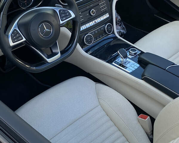 Білий Мерседес СЛ-Клас, об'ємом двигуна 5 л та пробігом 20 тис. км за 74900 $, фото 14 на Automoto.ua