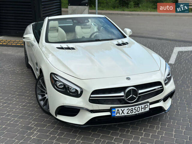 Білий Мерседес СЛ-Клас, об'ємом двигуна 3 л та пробігом 15 тис. км за 68500 $, фото 4 на Automoto.ua