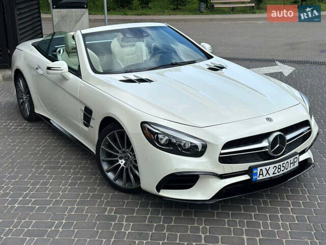 Білий Мерседес СЛ-Клас, об'ємом двигуна 3 л та пробігом 15 тис. км за 68500 $, фото 3 на Automoto.ua