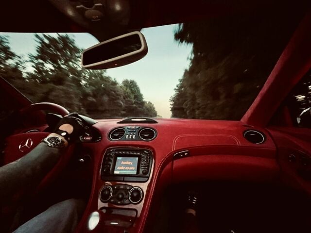 Чорний Мерседес СЛ-Клас, об'ємом двигуна 0 л та пробігом 133 тис. км за 11999 $, фото 7 на Automoto.ua