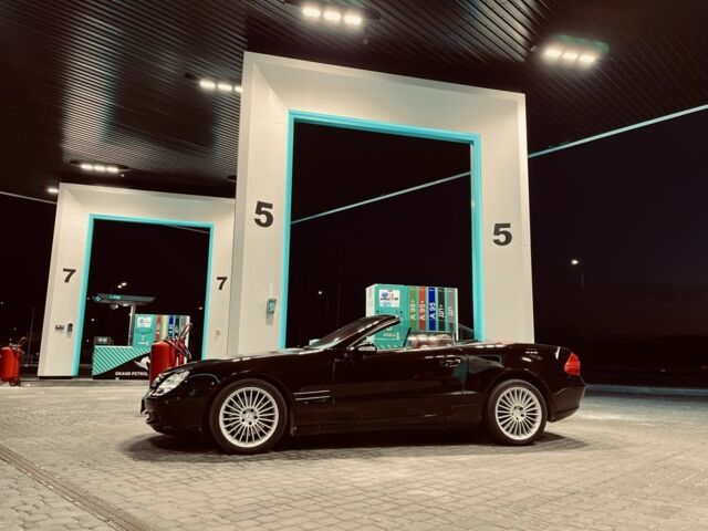 Чорний Мерседес СЛ-Клас, об'ємом двигуна 0 л та пробігом 133 тис. км за 11999 $, фото 2 на Automoto.ua