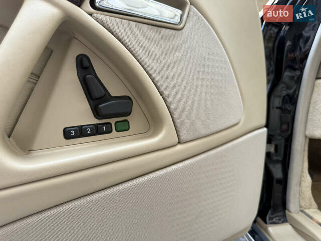 Черный Мерседес СЛ-Класс, объемом двигателя 5 л и пробегом 107 тыс. км за 80000 $, фото 55 на Automoto.ua