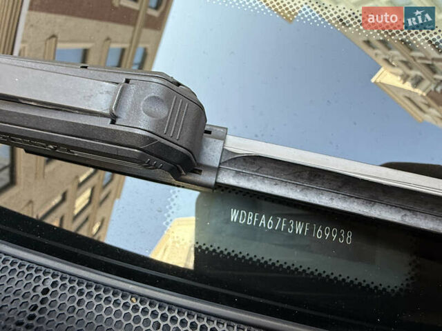 Черный Мерседес СЛ-Класс, объемом двигателя 5 л и пробегом 107 тыс. км за 80000 $, фото 66 на Automoto.ua