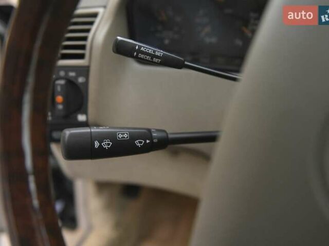 Черный Мерседес СЛ-Класс, объемом двигателя 5 л и пробегом 107 тыс. км за 79999 $, фото 24 на Automoto.ua