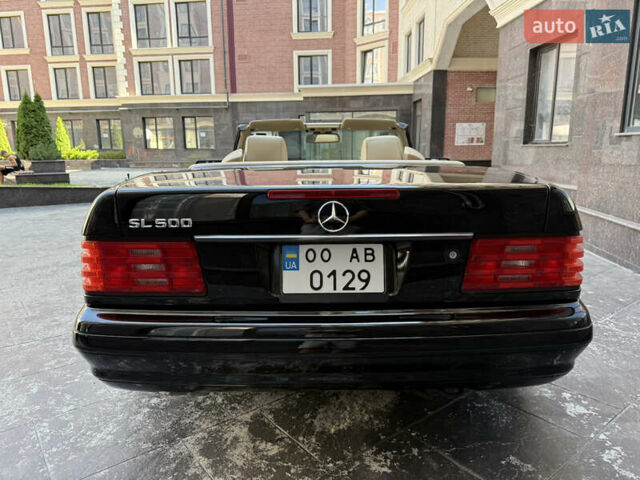 Черный Мерседес СЛ-Класс, объемом двигателя 5 л и пробегом 107 тыс. км за 80000 $, фото 11 на Automoto.ua