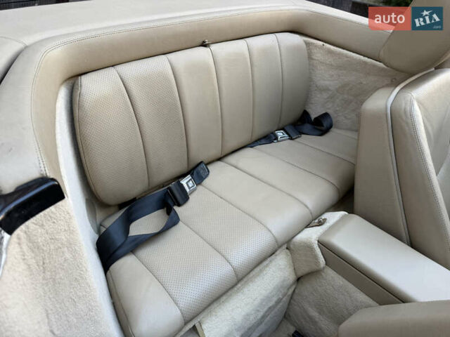 Черный Мерседес СЛ-Класс, объемом двигателя 5 л и пробегом 107 тыс. км за 80000 $, фото 47 на Automoto.ua