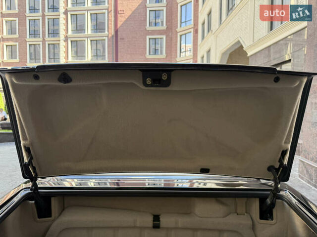 Черный Мерседес СЛ-Класс, объемом двигателя 5 л и пробегом 107 тыс. км за 80000 $, фото 78 на Automoto.ua