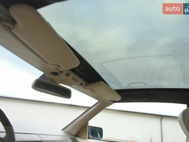 Черный Мерседес СЛ-Класс, объемом двигателя 5 л и пробегом 107 тыс. км за 79999 $, фото 26 на Automoto.ua