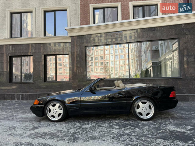 Черный Мерседес СЛ-Класс, объемом двигателя 5 л и пробегом 107 тыс. км за 80000 $, фото 14 на Automoto.ua