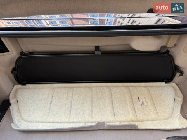 Черный Мерседес СЛ-Класс, объемом двигателя 5 л и пробегом 107 тыс. км за 80000 $, фото 74 на Automoto.ua