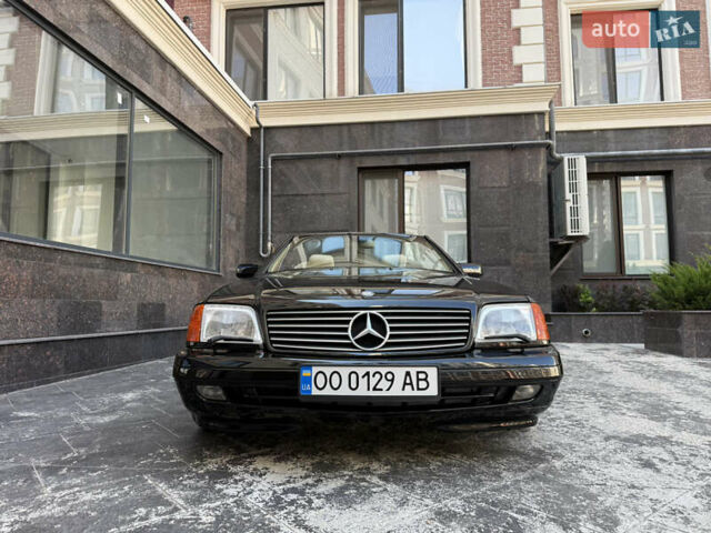 Черный Мерседес СЛ-Класс, объемом двигателя 5 л и пробегом 107 тыс. км за 80000 $, фото 8 на Automoto.ua