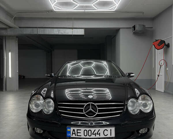 Чорний Мерседес СЛ-Клас, об'ємом двигуна 4.97 л та пробігом 60 тис. км за 39999 $, фото 3 на Automoto.ua