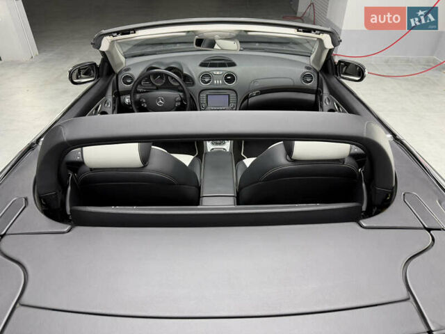 Чорний Мерседес СЛ-Клас, об'ємом двигуна 4.97 л та пробігом 60 тис. км за 39999 $, фото 80 на Automoto.ua