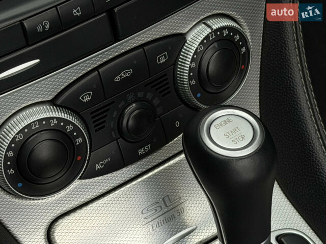 Черный Мерседес СЛ-Класс, объемом двигателя 4.97 л и пробегом 60 тыс. км за 39999 $, фото 114 на Automoto.ua