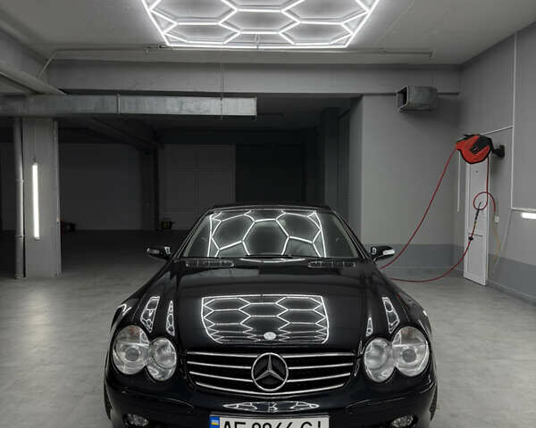 Чорний Мерседес СЛ-Клас, об'ємом двигуна 4.97 л та пробігом 60 тис. км за 39999 $, фото 2 на Automoto.ua