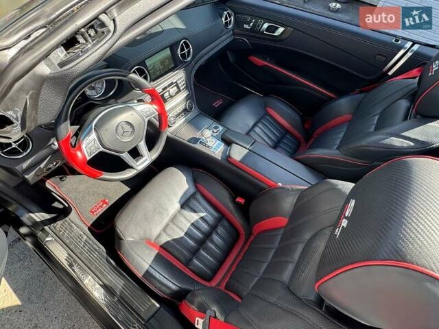 Черный Мерседес СЛ-Класс, объемом двигателя 0 л и пробегом 28 тыс. км за 70000 $, фото 14 на Automoto.ua