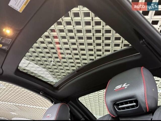 Черный Мерседес СЛ-Класс, объемом двигателя 0 л и пробегом 28 тыс. км за 70000 $, фото 10 на Automoto.ua