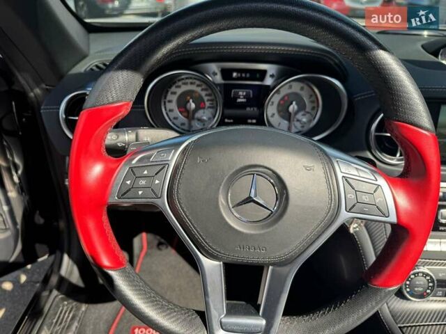 Черный Мерседес СЛ-Класс, объемом двигателя 0 л и пробегом 28 тыс. км за 70000 $, фото 12 на Automoto.ua