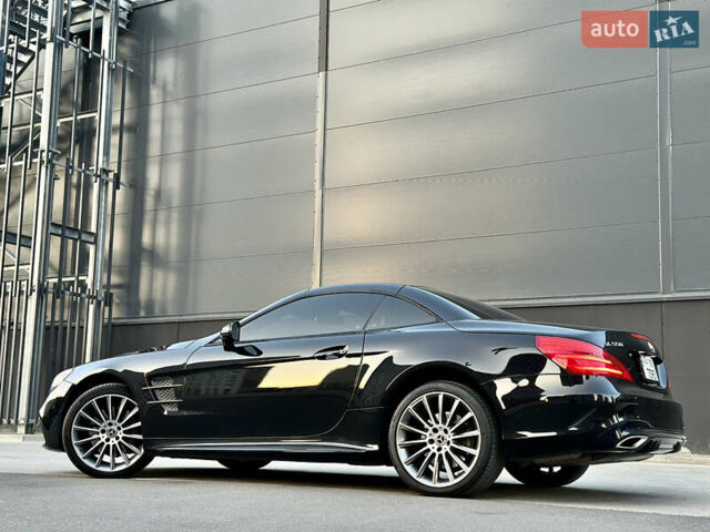 Чорний Мерседес СЛ-Клас, об'ємом двигуна 4.7 л та пробігом 26 тис. км за 66900 $, фото 19 на Automoto.ua