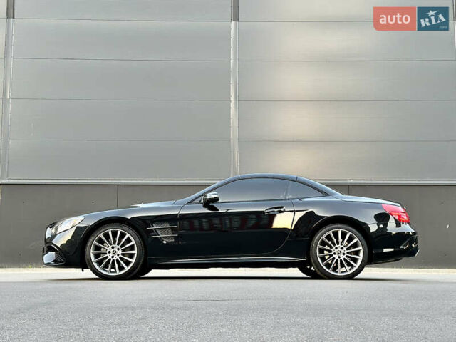 Чорний Мерседес СЛ-Клас, об'ємом двигуна 4.7 л та пробігом 26 тис. км за 66900 $, фото 17 на Automoto.ua