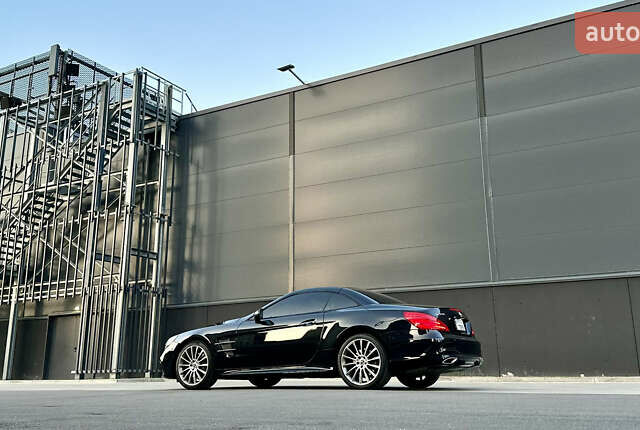 Чорний Мерседес СЛ-Клас, об'ємом двигуна 4.7 л та пробігом 26 тис. км за 66900 $, фото 16 на Automoto.ua