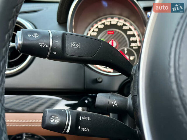 Чорний Мерседес СЛ-Клас, об'ємом двигуна 4.7 л та пробігом 26 тис. км за 66900 $, фото 43 на Automoto.ua